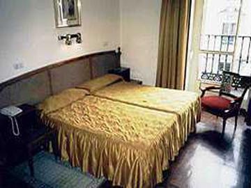 Paris Hotel Madrid Luaran gambar